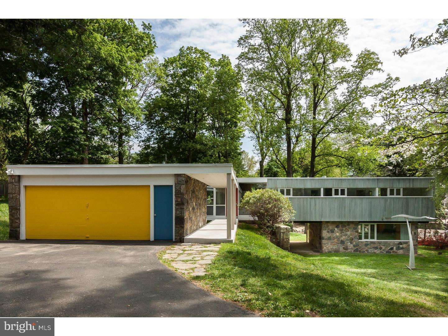 929 Frog Hollow Road Jenkintown, PA 19046 - Photo 1 of 24 Exterior Front