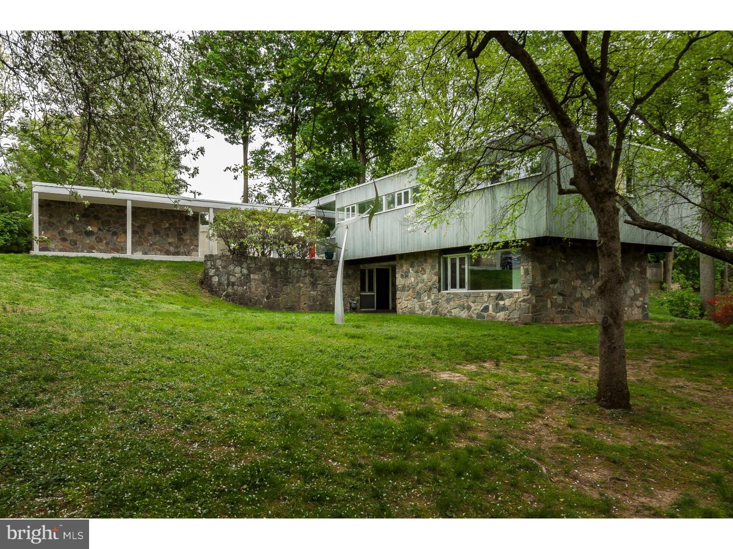 929 Frog Hollow Road Jenkintown, PA 19046 - Photo 11 of 24 Exterior