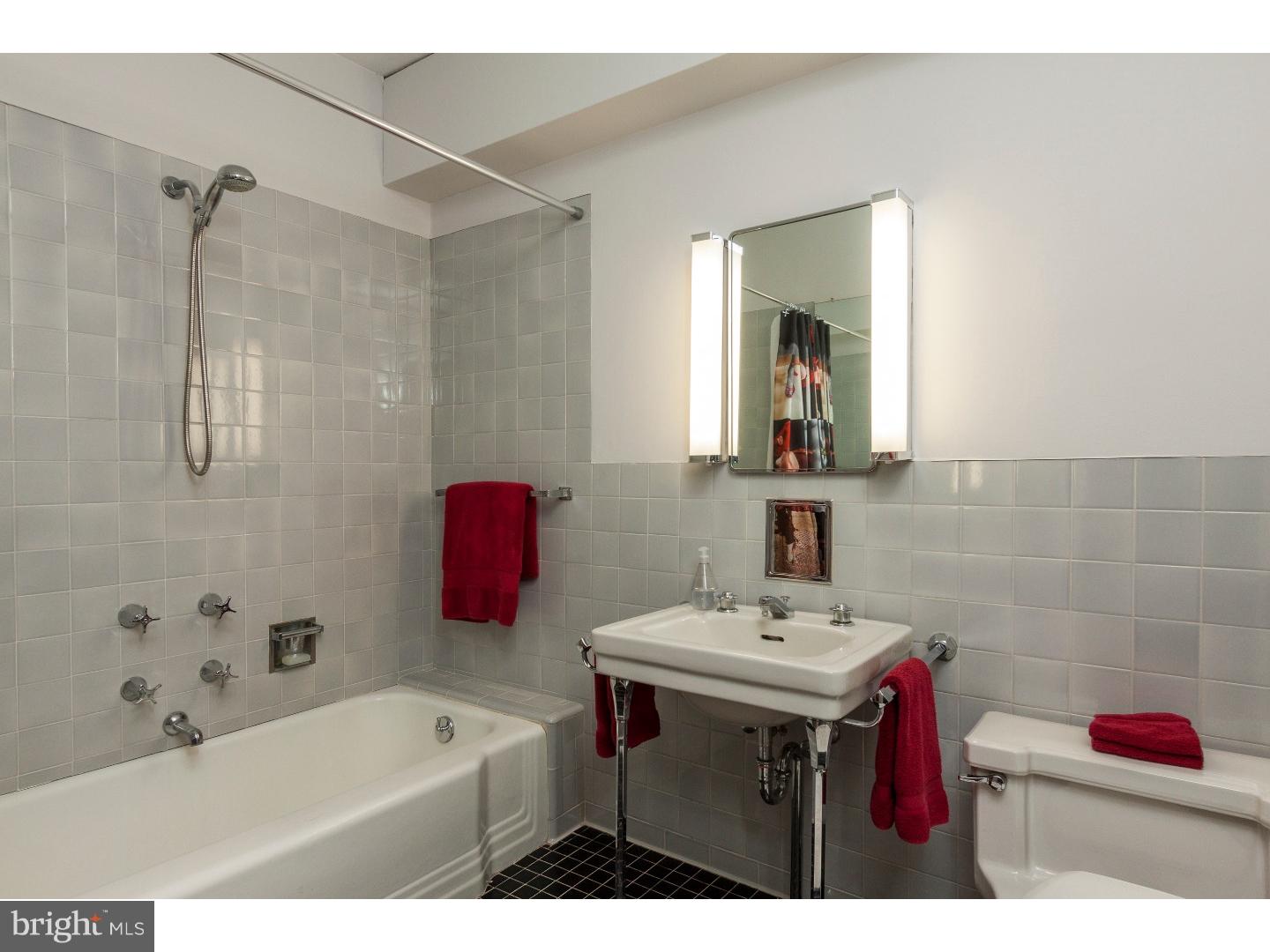 929 Frog Hollow Road Jenkintown, PA 19046 - Photo 21 of 24 Bathroom