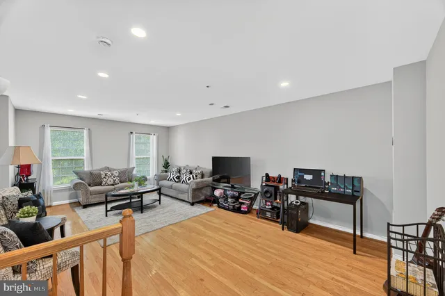$475,000 | 2046 University Boulevard West, Unit 12, Silver Spring, MD 20902