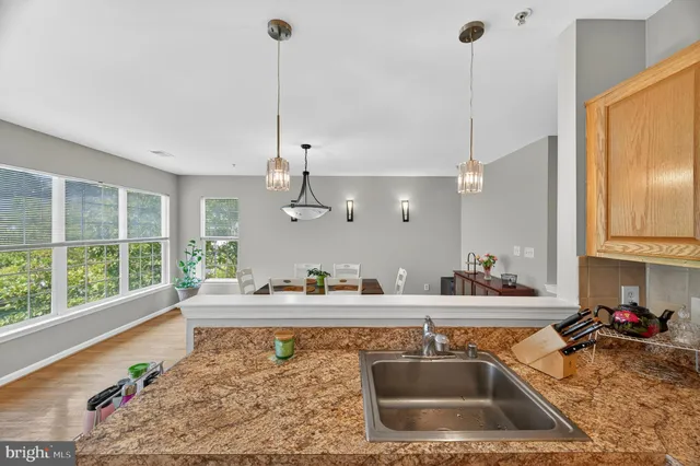 $475,000 | 2046 University Boulevard West, Unit 12, Silver Spring, MD 20902