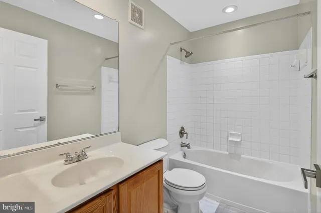 $475,000 | 2046 University Boulevard West, Unit 12, Silver Spring, MD 20902