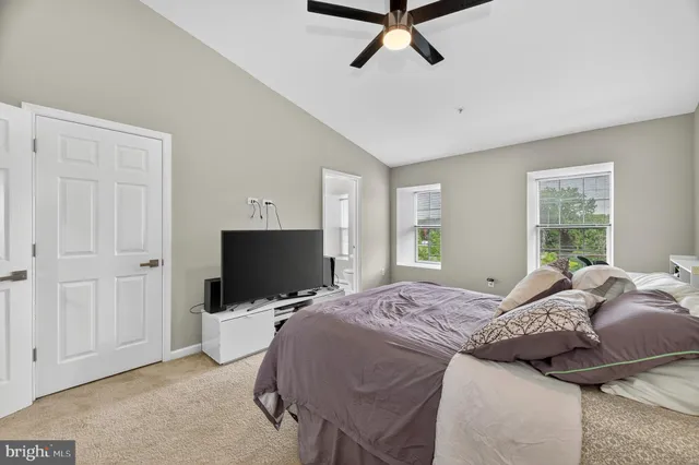 $475,000 | 2046 University Boulevard West, Unit 12, Silver Spring, MD 20902