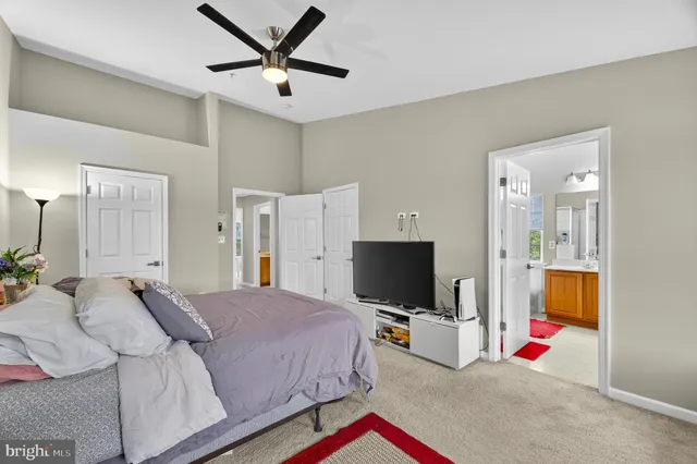 $475,000 | 2046 University Boulevard West, Unit 12, Silver Spring, MD 20902