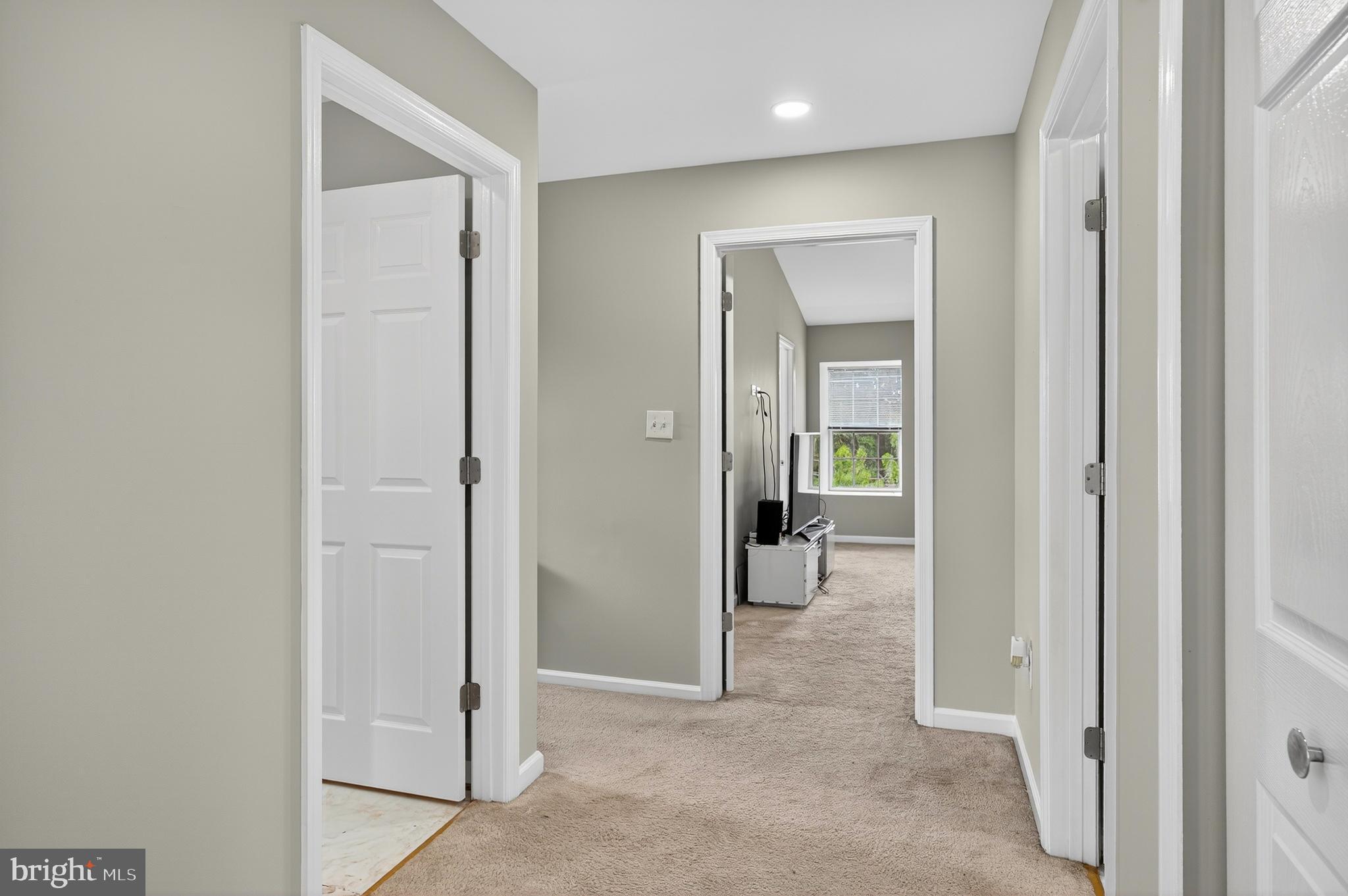 2046 University Boulevard West, Unit 12 Silver Spring, MD 20902 - Photo 32 of 64