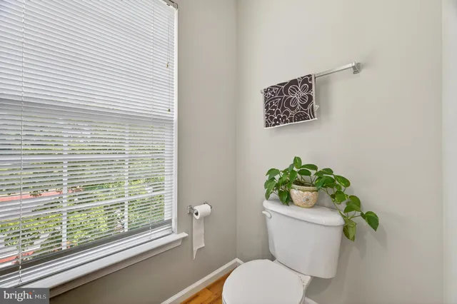 $475,000 | 2046 University Boulevard West, Unit 12, Silver Spring, MD 20902