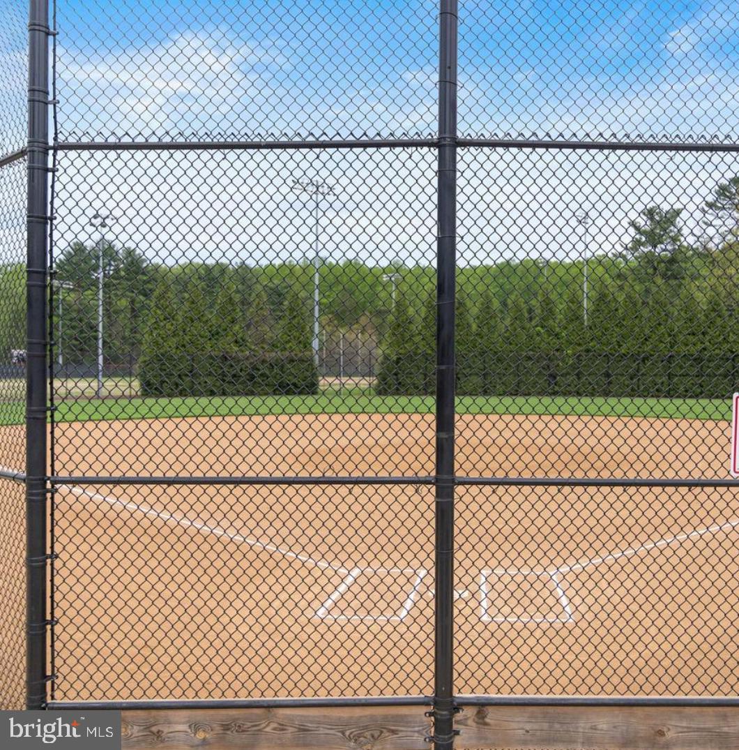 2046 University Boulevard West, Unit 12 Silver Spring, MD 20902 - Photo 60 of 64