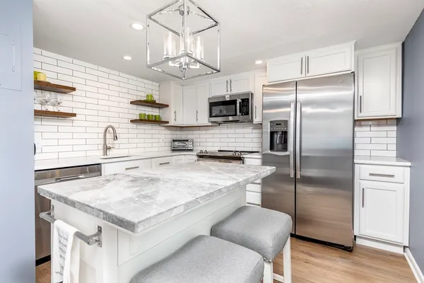 $450,000 | 404 Paradise Road, Unit 1C, Swampscott, MA 01907