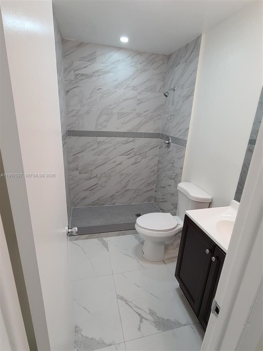 4020 Del Rio Way, Unit 720 Sunrise, FL 33351 - Photo 10 of 17