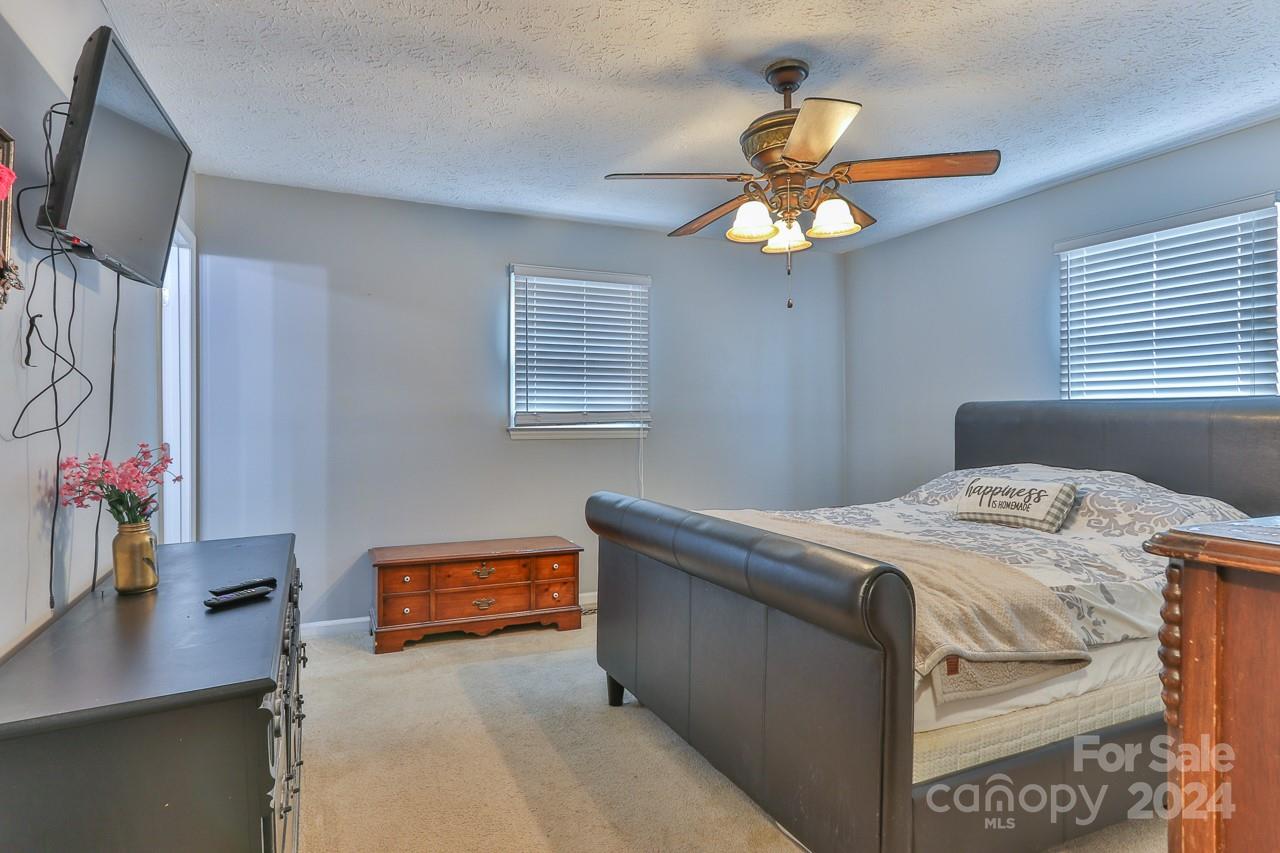 2218 Olde Well Road Hudson, NC 28638 - Photo 38 of 43 Gallery Image 38