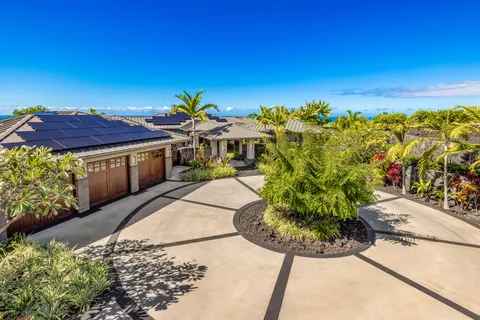 $9,150,000 | 81-6575 Hiaaiono Place, Captain Cook, HI 96704