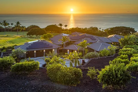 $9,150,000 | 81-6575 Hiaaiono Place, Captain Cook, HI 96704