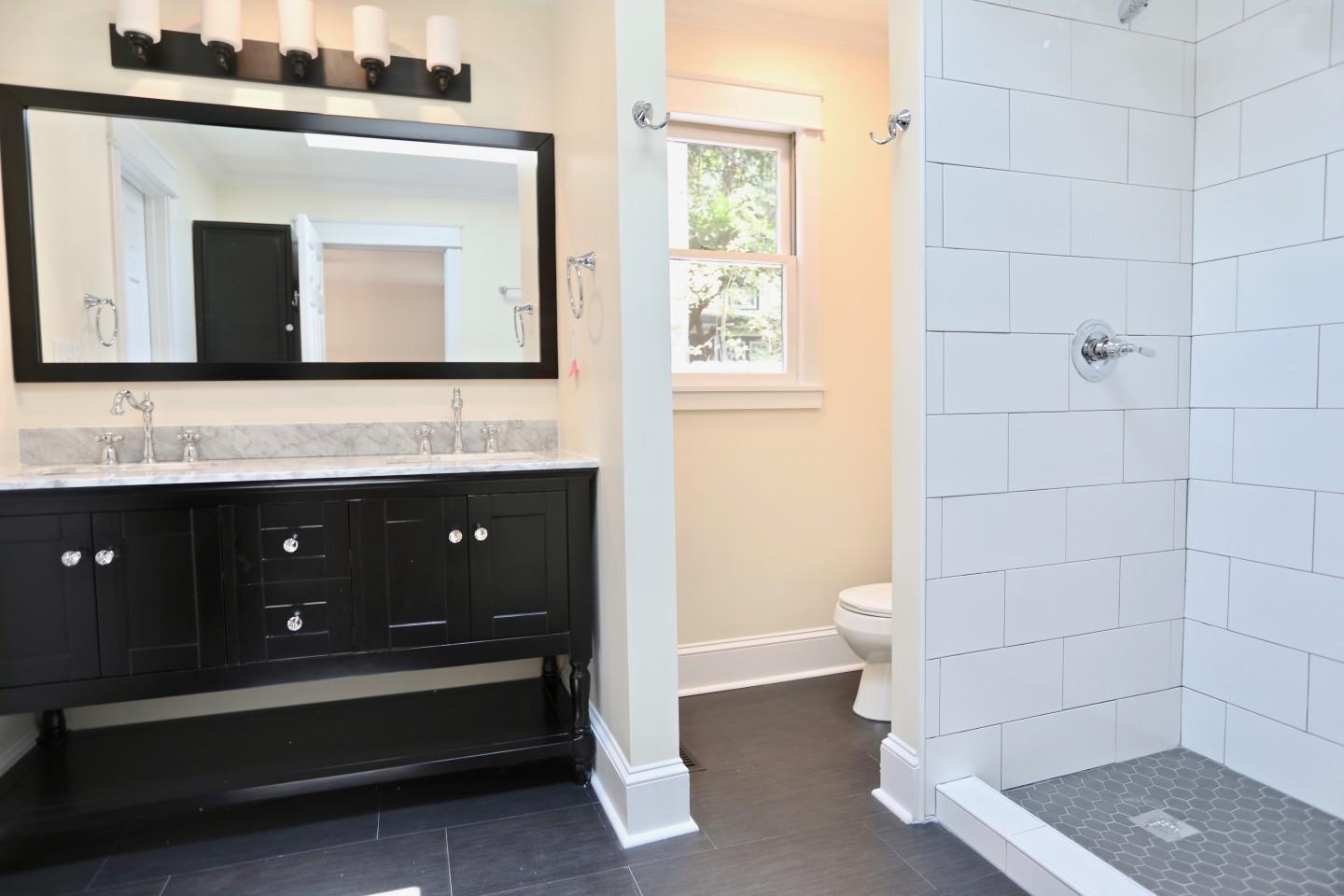 570 South Ridge Street Southern Pines, NC 28387 - Photo 22 of 44 570 SR MASTER BATH