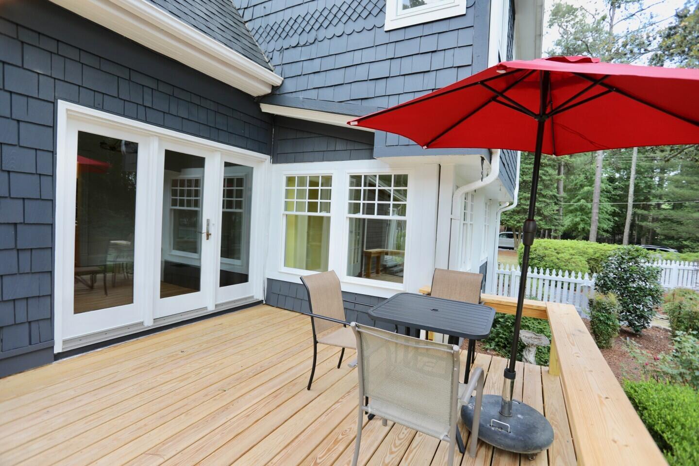 570 South Ridge Street Southern Pines, NC 28387 - Photo 32 of 44 570 SR DECK
