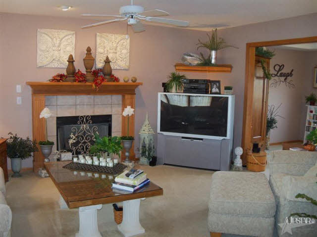 303 Rampart Drive Fort Wayne, IN 46845 - Photo 4 of 29 Gallery Image 4