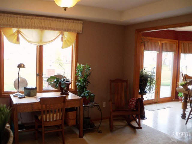 303 Rampart Drive Fort Wayne, IN 46845 - Photo 5 of 29 Gallery Image 5