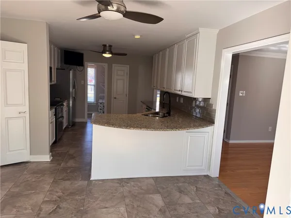 a view of utility room