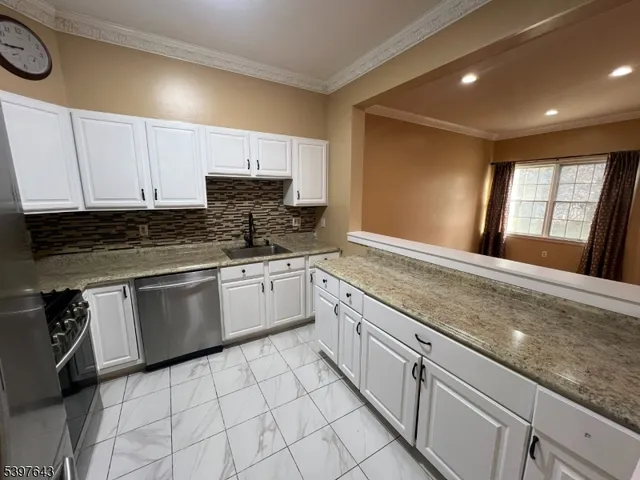 $699,999 | 79 Rhyan Drive, Parsippany, NJ 07054