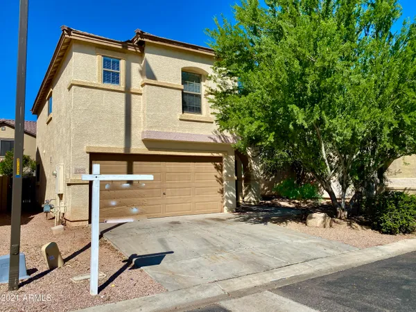 $1,975 | 2460 South Nielson Street, Gilbert, AZ 85295