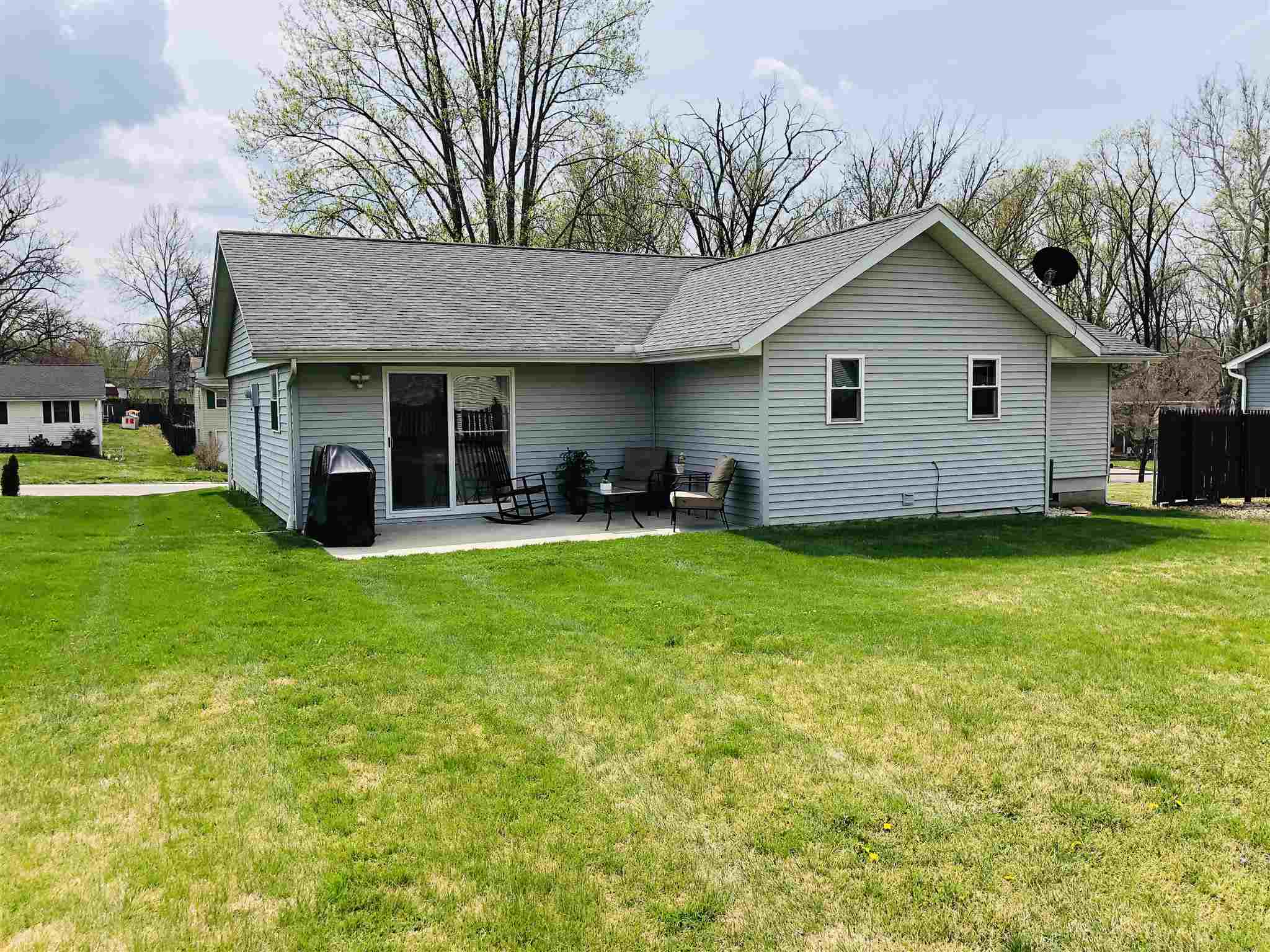 220 Riley Boulevard Bedford, IN 47421 - Photo 28 of 34