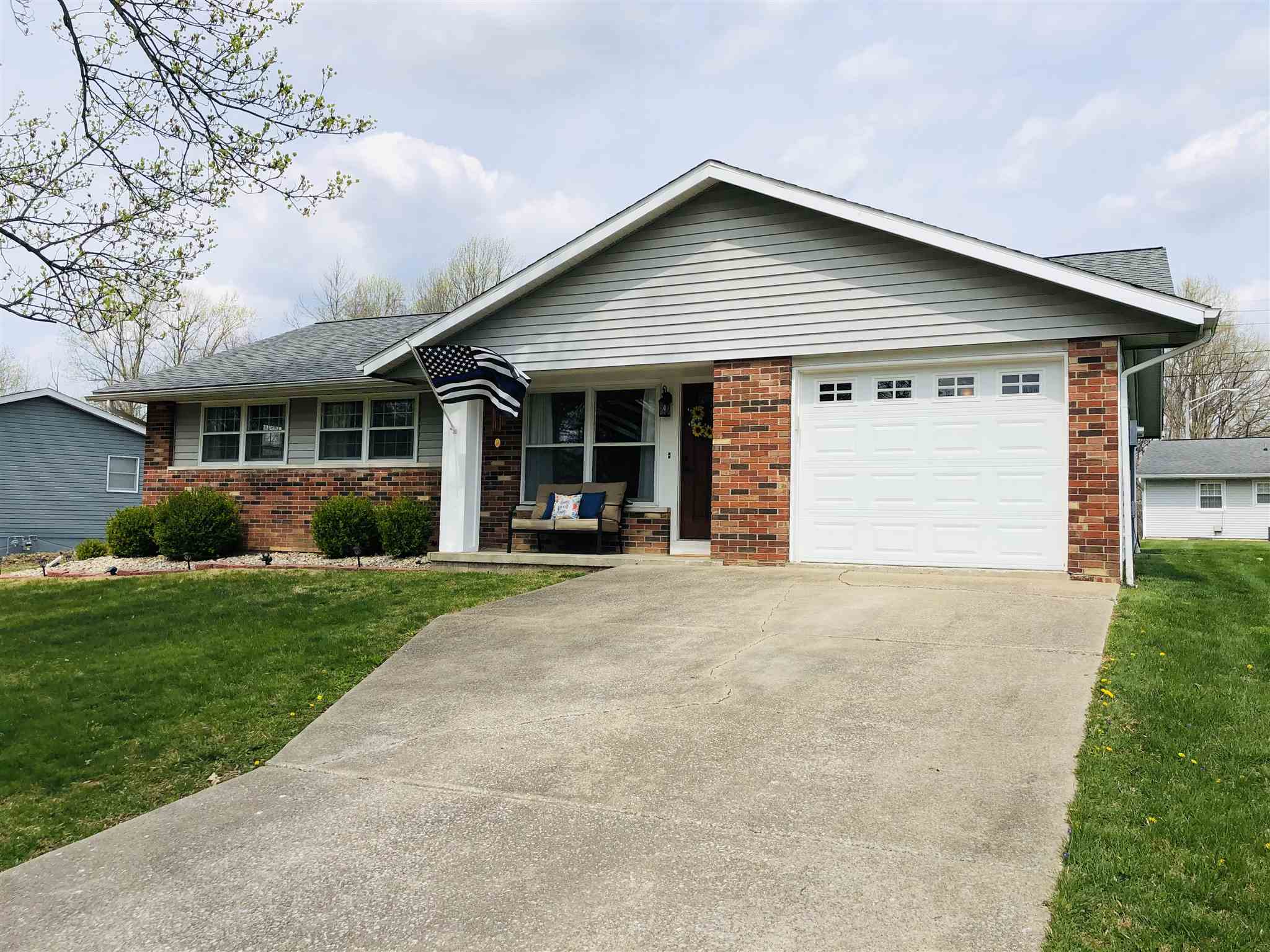 220 Riley Boulevard Bedford, IN 47421 - Photo 32 of 34
