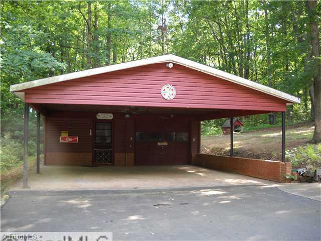 8611 Keller Road Julian, NC 27283 - Photo 3 of 6 Storage.
