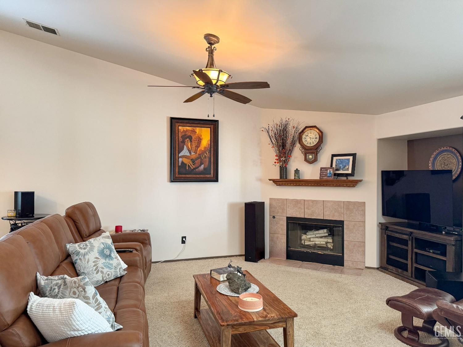 Undisclosed Address Bakersfield, CA 93312 - Photo 9 of 42