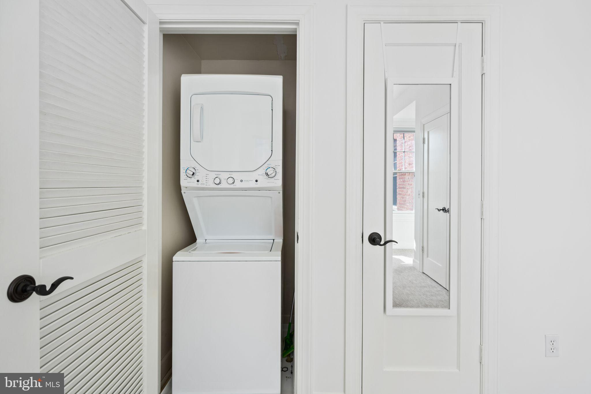 2902 Porter Street Northwest, Unit 43 Washington, DC 20008 - Photo 19 of 31 a bathroom with a toilet