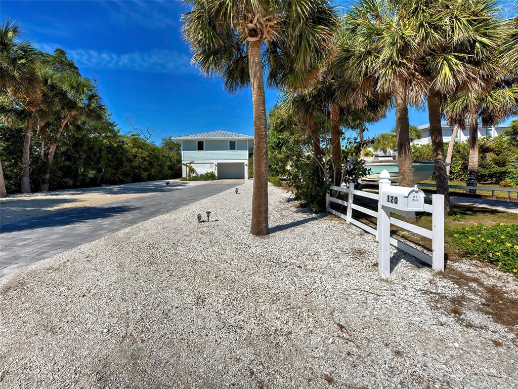 120 Mockingbird Street Englewood, FL 34223 - Photo 5 of 72