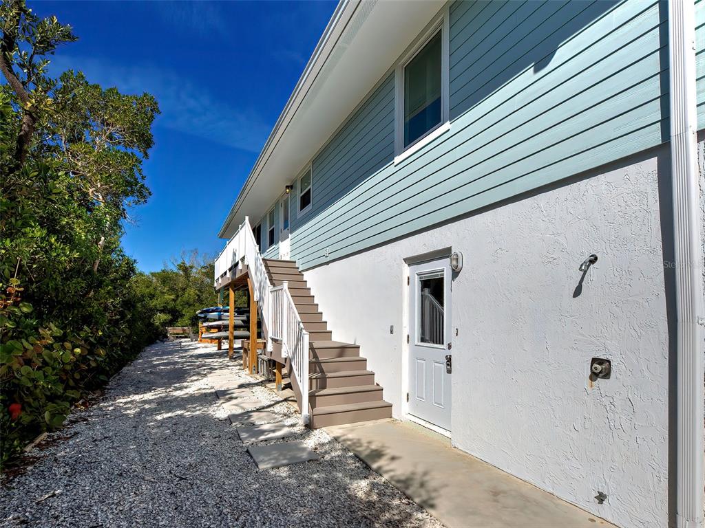 120 Mockingbird Street Englewood, FL 34223 - Photo 8 of 72