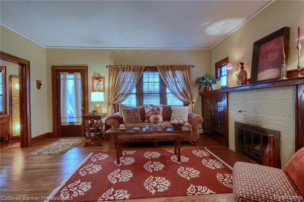 101 Base Line Road Northville, MI 48167 - Photo 7 of 33