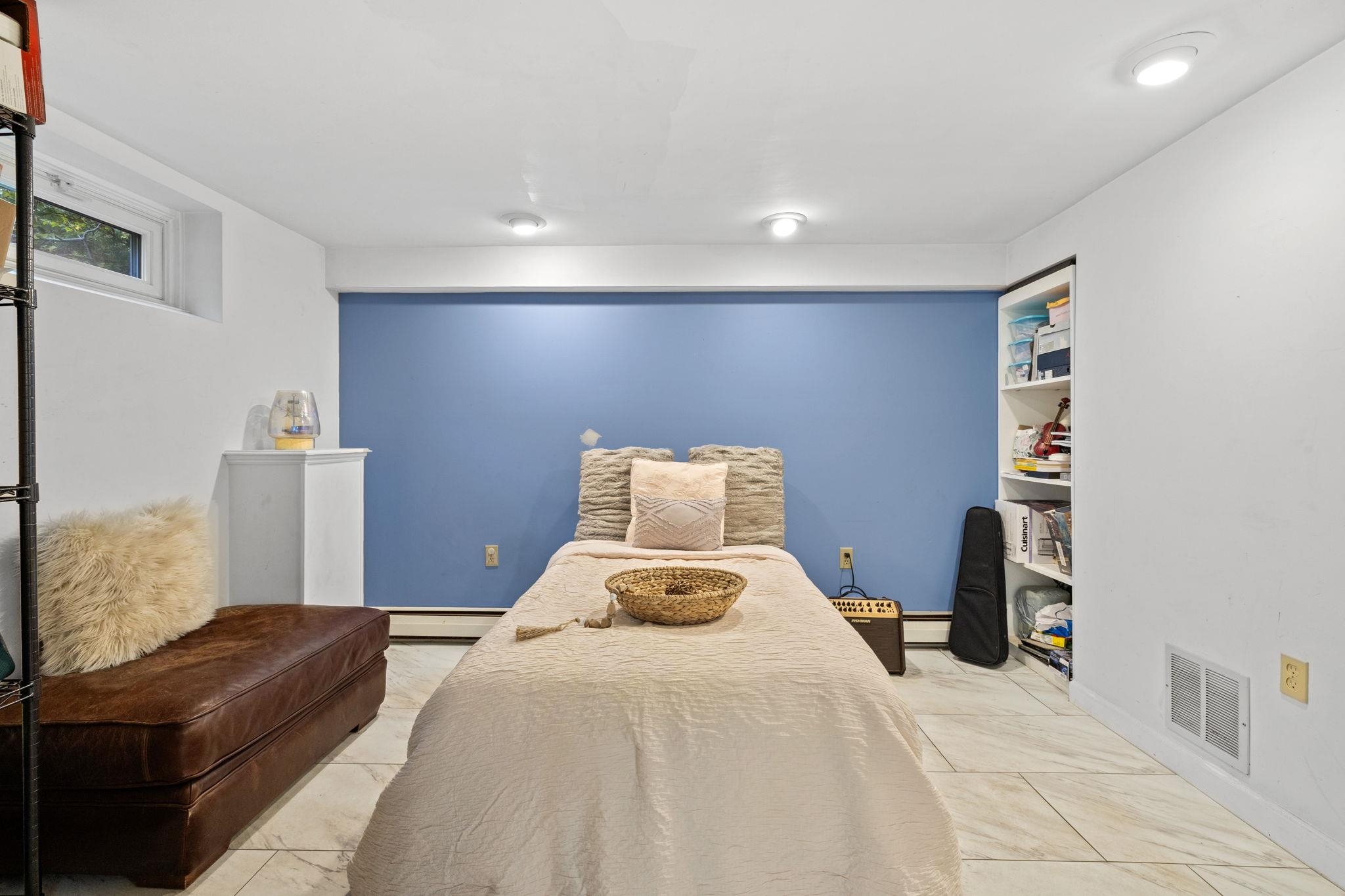 24 Windham Road Derry, NH 03038 - Photo 10 of 39