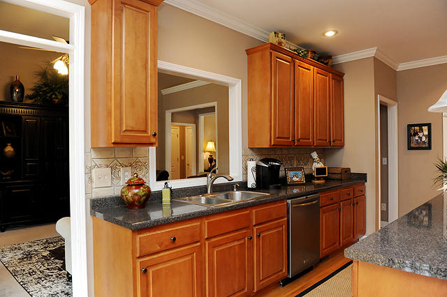 2403 Triangle Farm Road Chattanooga, TN 37421 - Photo 8 of 43 DSC_9139