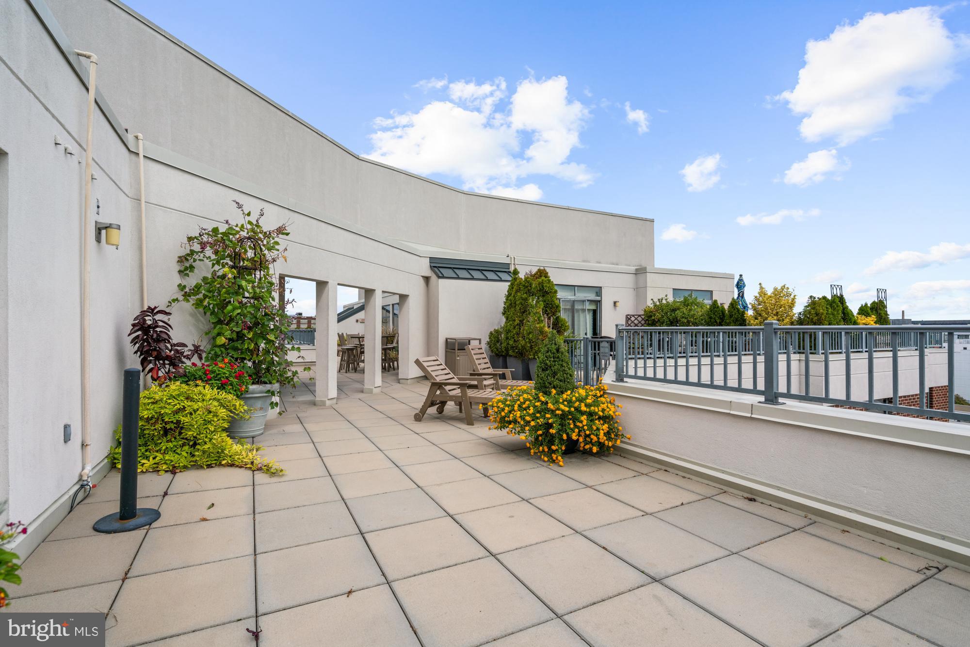 2020 12th Street Northwest, Unit T10 Washington, DC 20009 - Photo 17 of 21