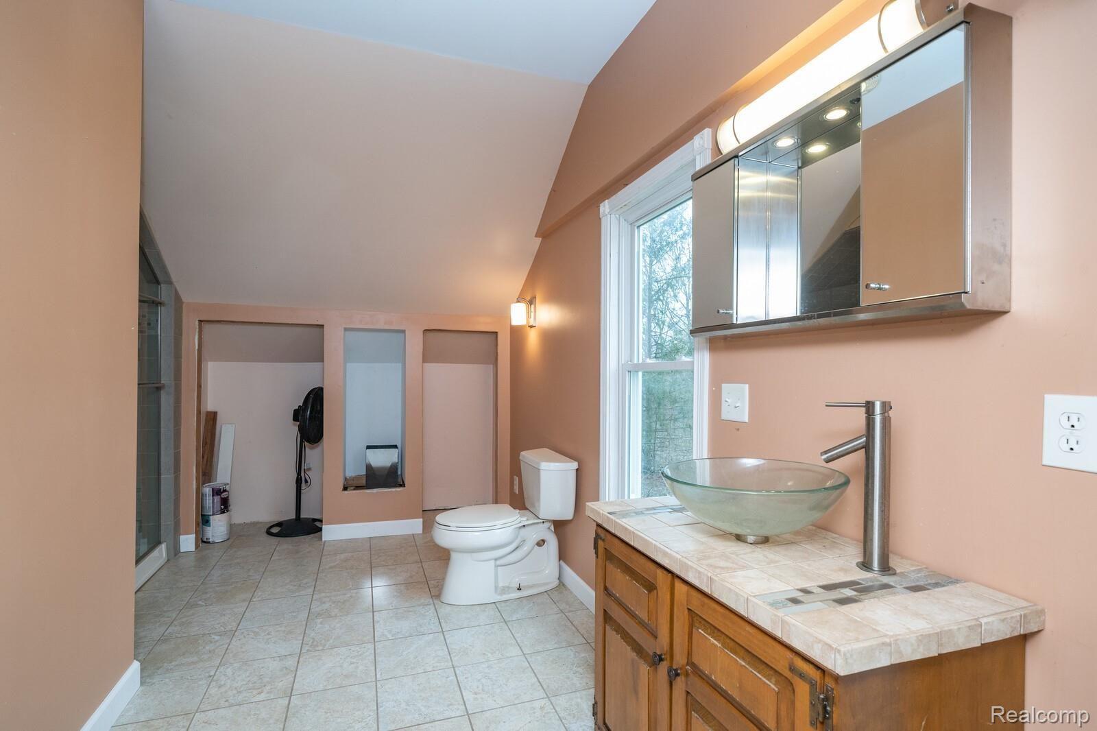 5511 Galbraith Line Road Croswell, MI 48422 - Photo 20 of 36 25_DSC00985_mls.jpg