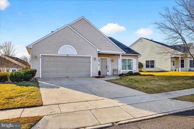 $350,000 | 89 Horseshoe Lane South, Columbus, NJ 08022