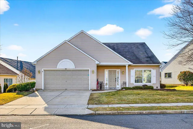 $350,000 | 89 Horseshoe Lane South, Columbus, NJ 08022