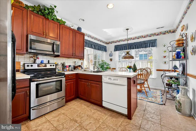 $350,000 | 89 Horseshoe Lane South, Columbus, NJ 08022