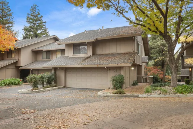 $449,000 | 1917 Edgebrook Drive, Unit D, Modesto, CA 95354