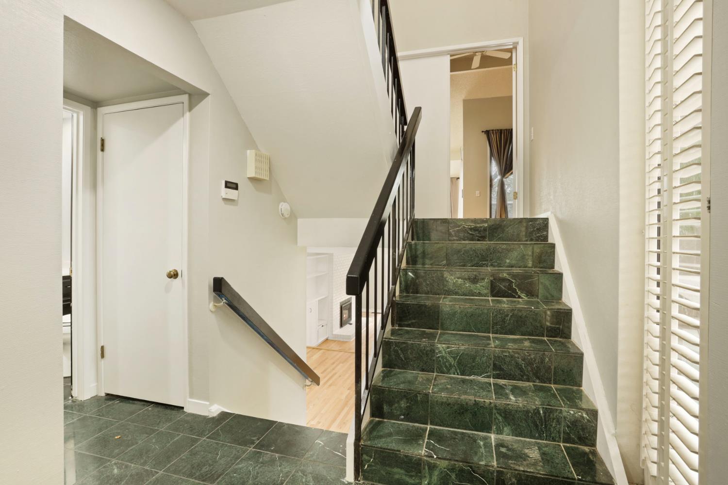 1917 Edgebrook Drive, Unit D Modesto, CA 95354 - Photo 9 of 58