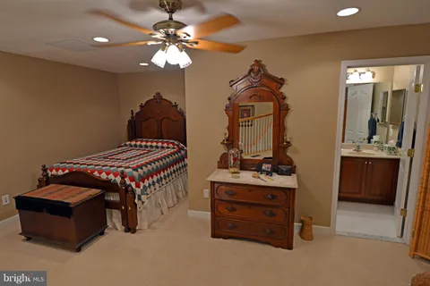 $825,000 | 6005 Piney Grove Way, Gainesville, VA 20155