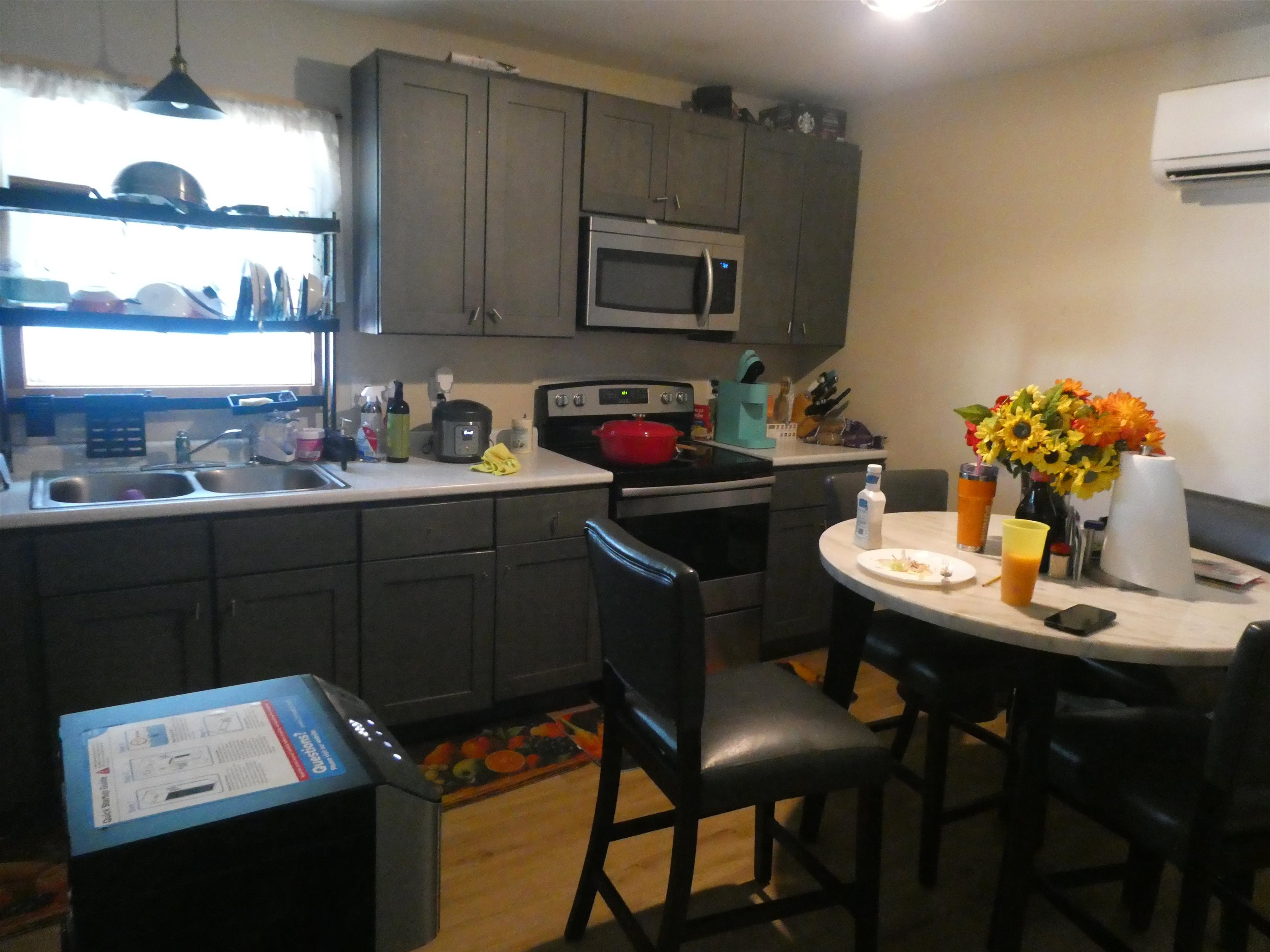 234 Spruce Street Manchester, NH 03103 - Photo 12 of 36