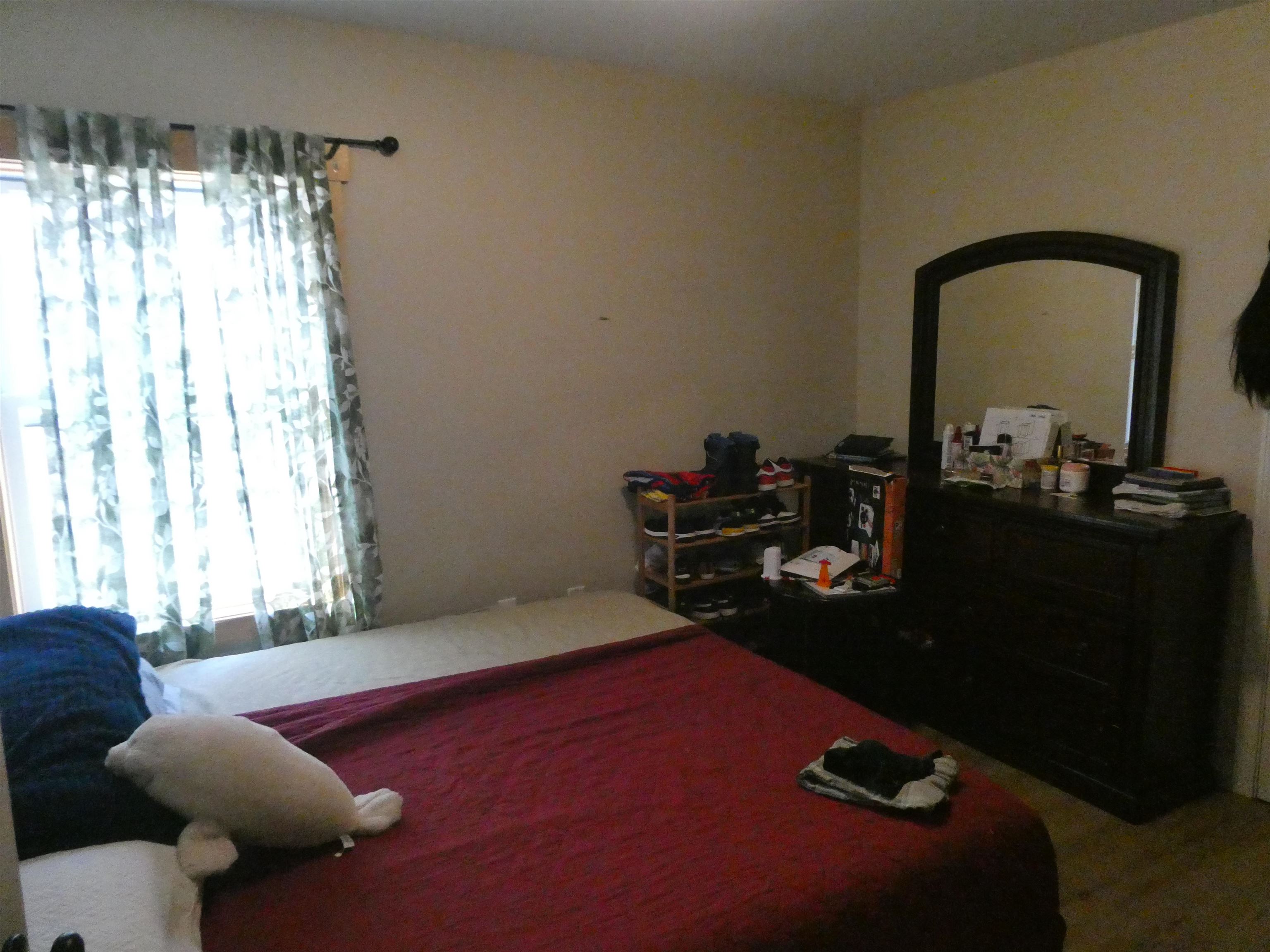 234 Spruce Street Manchester, NH 03103 - Photo 15 of 36