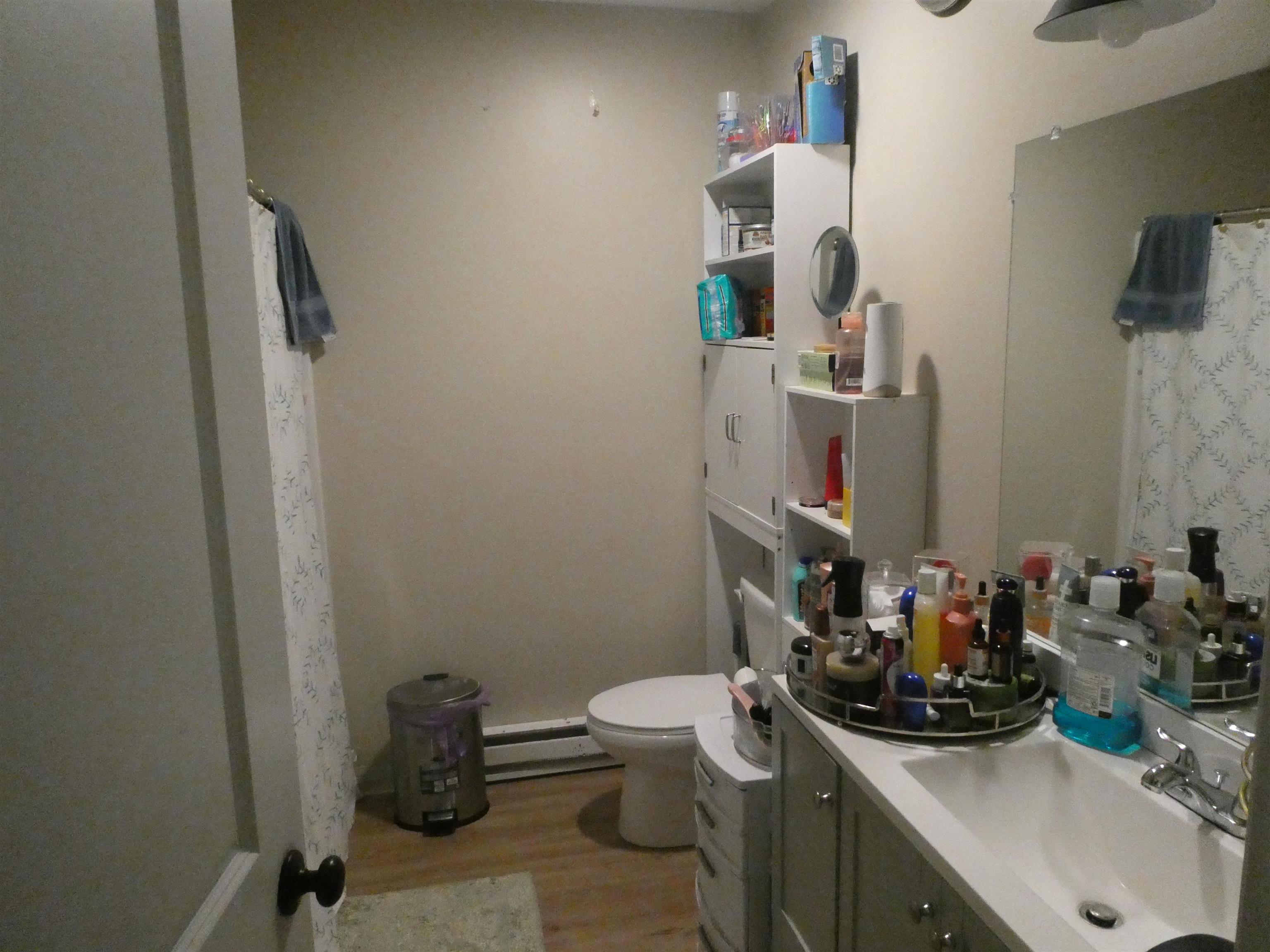 234 Spruce Street Manchester, NH 03103 - Photo 16 of 36