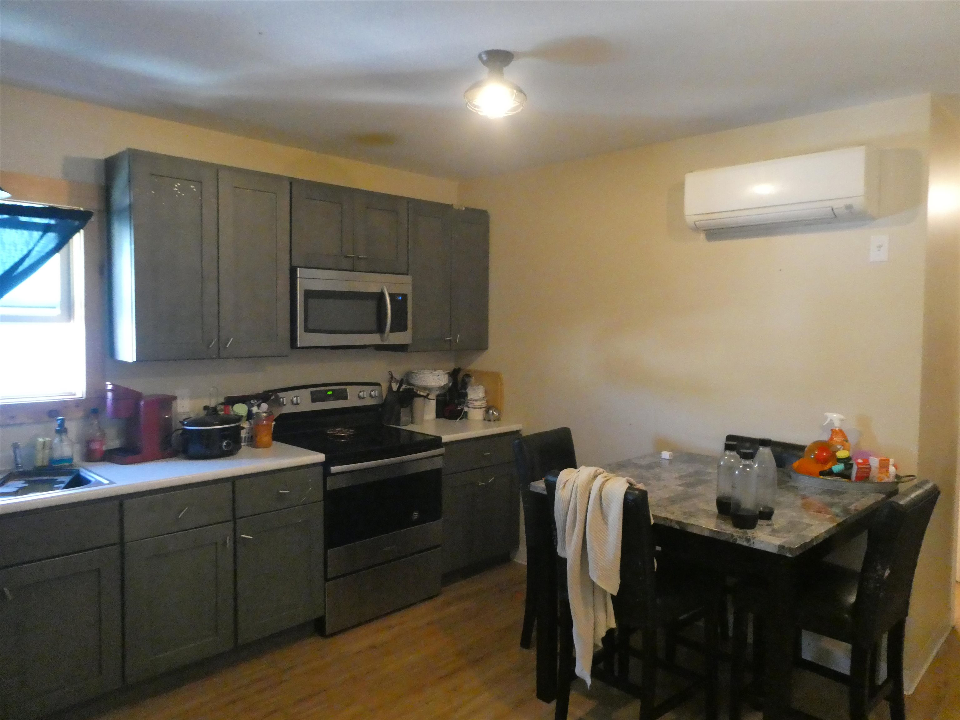 234 Spruce Street Manchester, NH 03103 - Photo 23 of 36