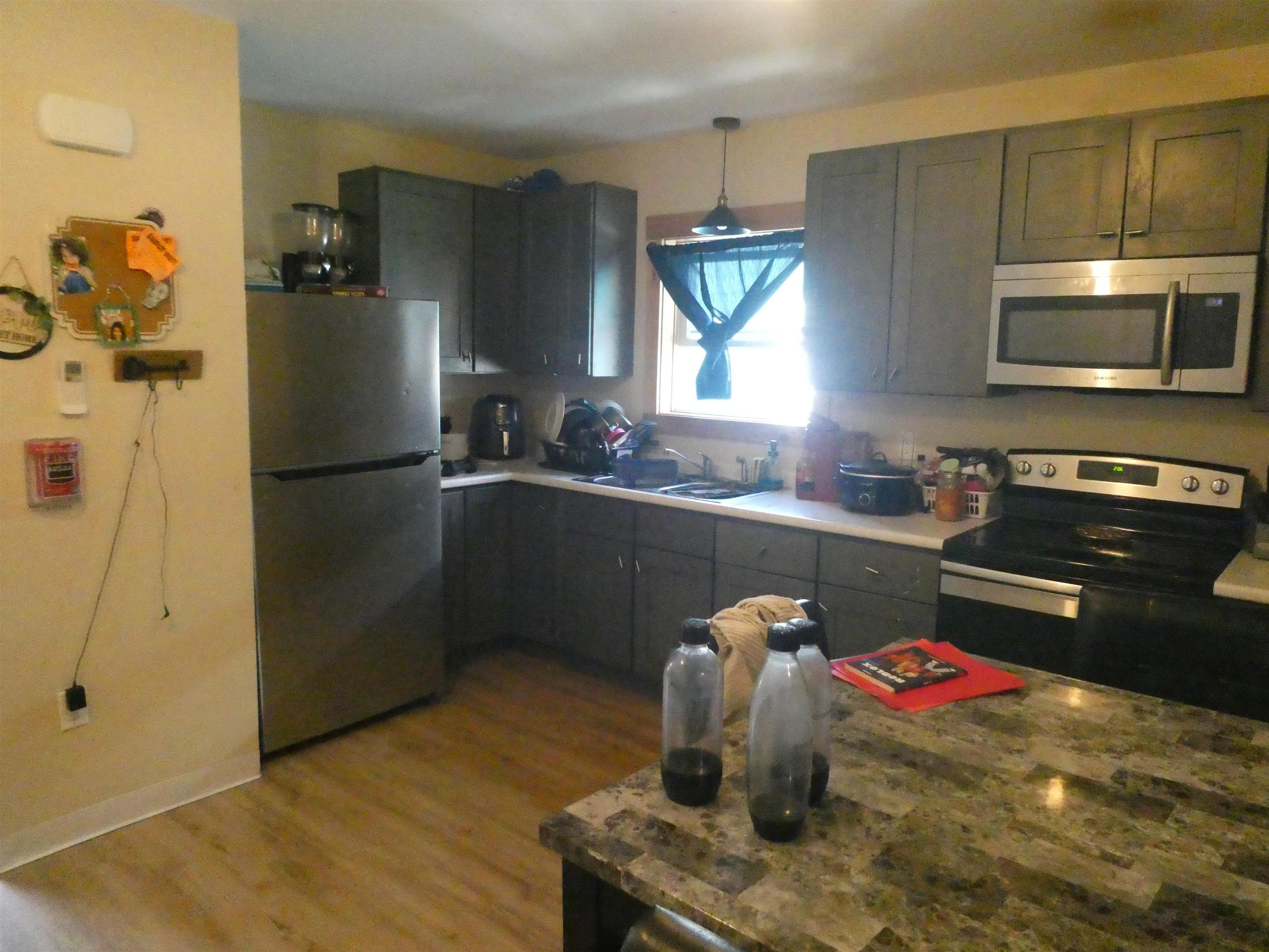 234 Spruce Street Manchester, NH 03103 - Photo 24 of 36