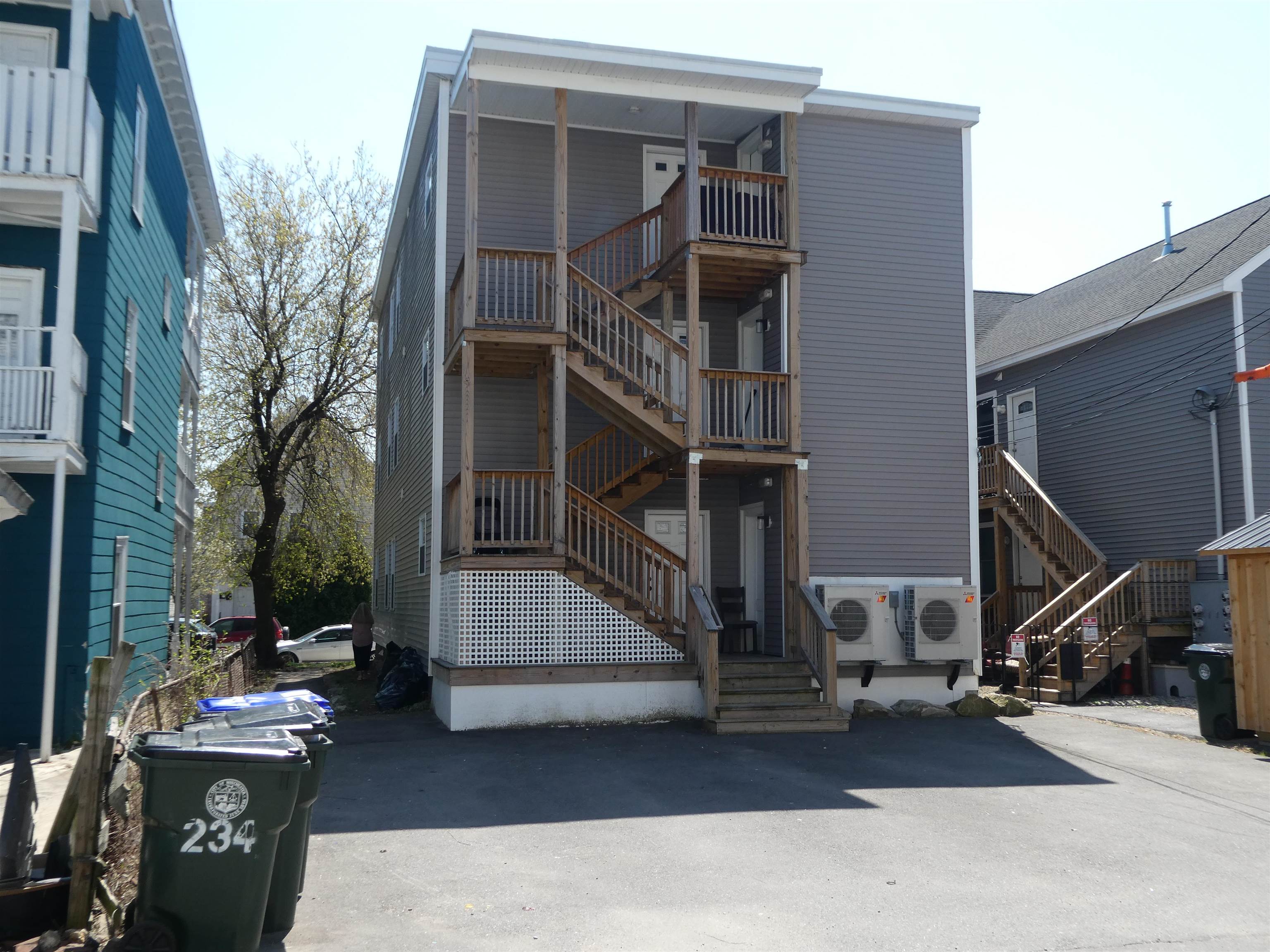 234 Spruce Street Manchester, NH 03103 - Photo 26 of 36