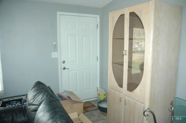 $156,900 | 4030 River Resort Drive, Unit 19, Homedale, ID 83628