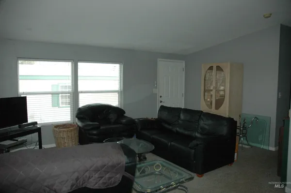 $156,900 | 4030 River Resort Drive, Unit 19, Homedale, ID 83628