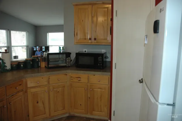 $156,900 | 4030 River Resort Drive, Unit 19, Homedale, ID 83628